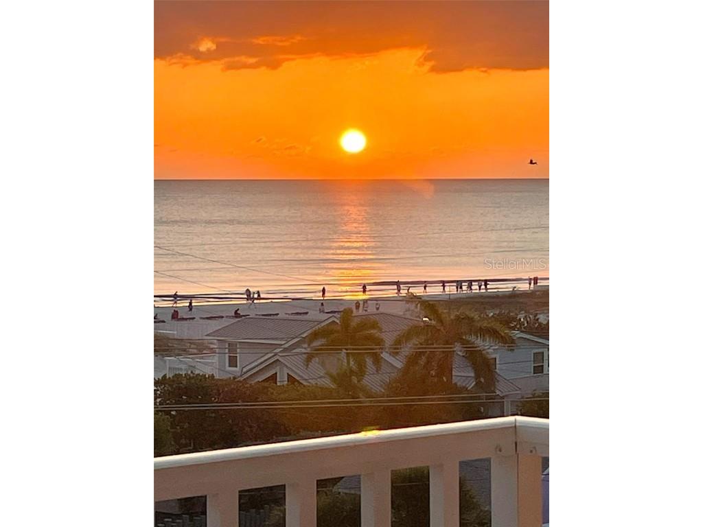 13101 Gulf Boulevard #1506 Madeira Beach FL 33708 TB8449411 image2