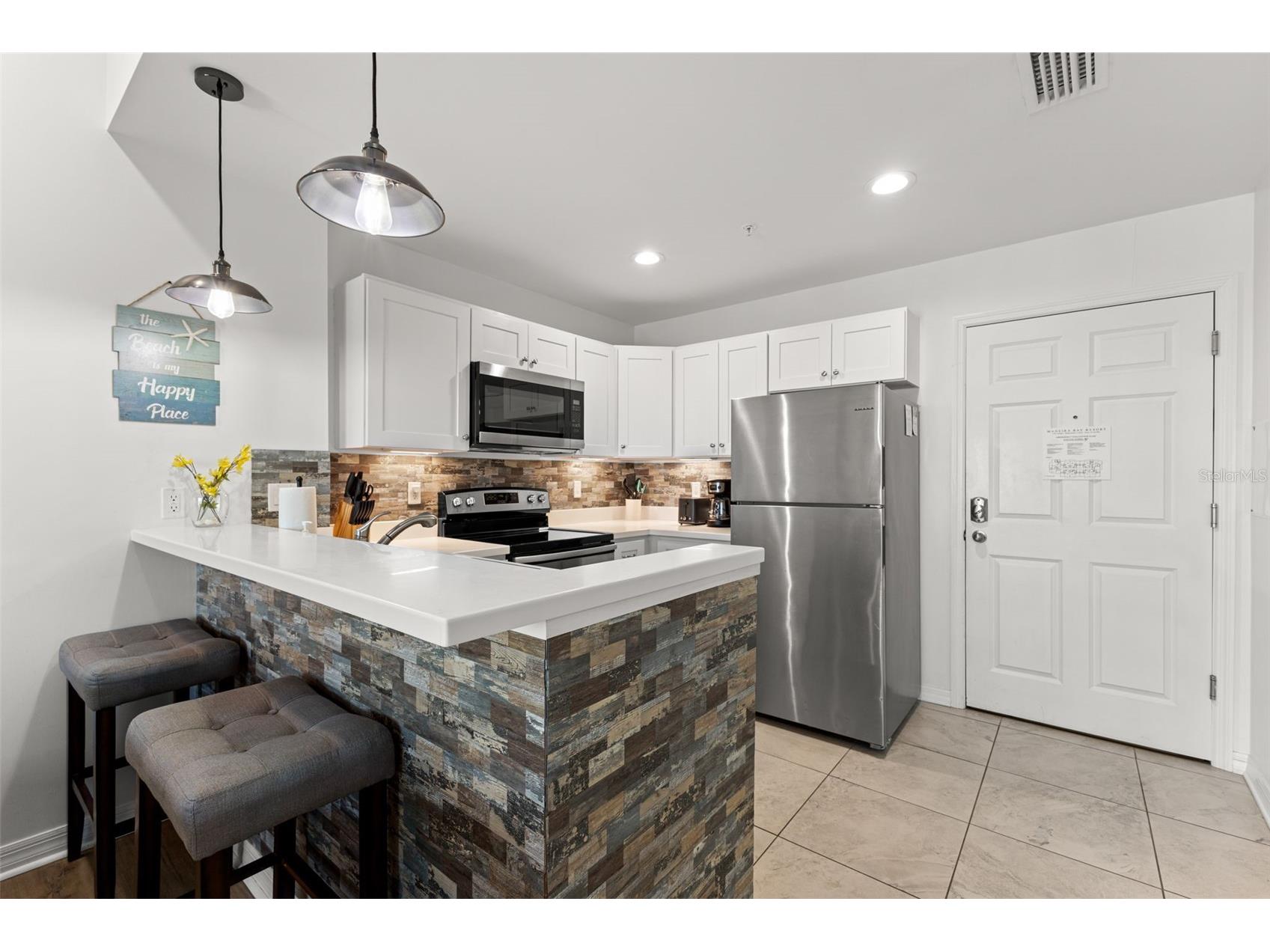 13101 Gulf Boulevard #1605 Madeira Beach FL 33708 - INTRACOASTAL WATERWAY TB8495695 image11