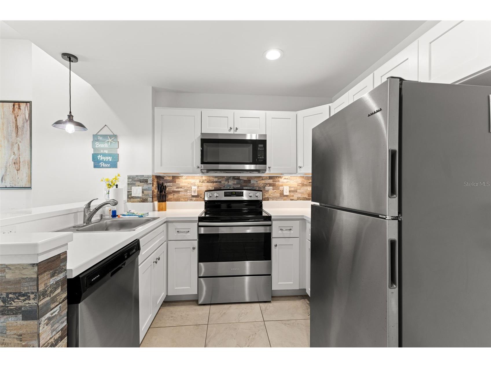13101 Gulf Boulevard #1605 Madeira Beach FL 33708 - INTRACOASTAL WATERWAY TB8495695 image12