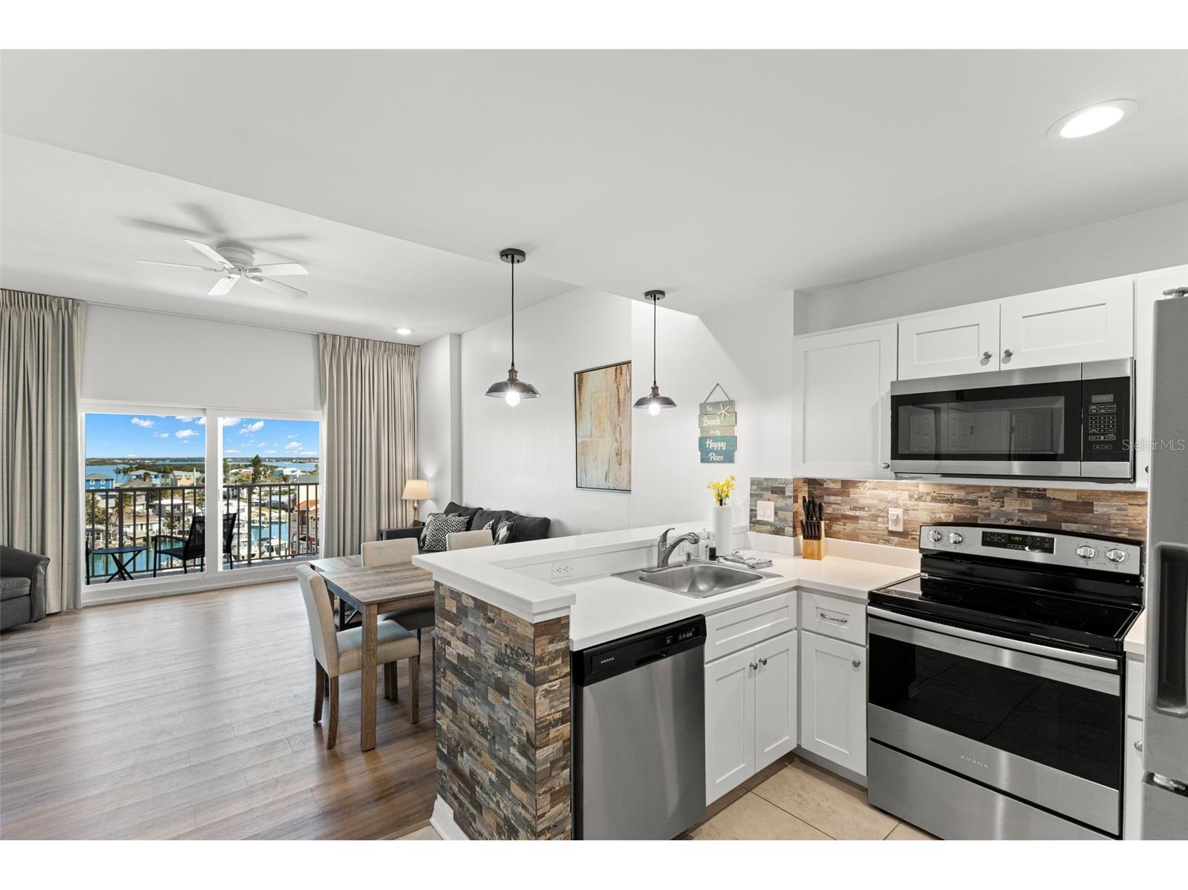 13101 Gulf Boulevard #1605 Madeira Beach FL 33708 - INTRACOASTAL WATERWAY TB8495695 image5