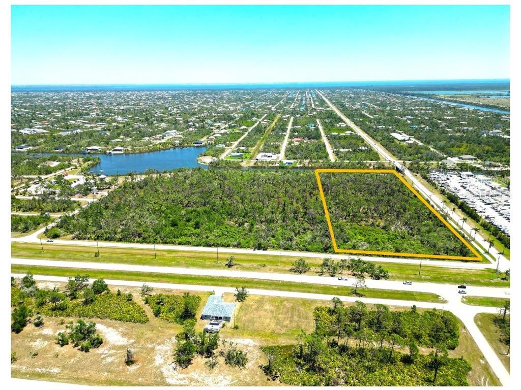 13102 Appleton Boulevard Port Charlotte FL 33981 - SANTA CRUZ WATERWAY D6141894 image7
