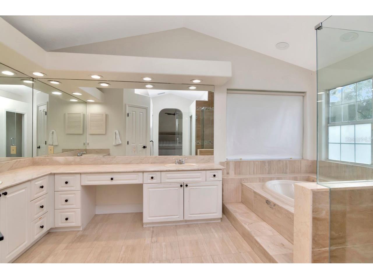 13104 Greengage Lane Tampa FL 33612 TB8472688 image23