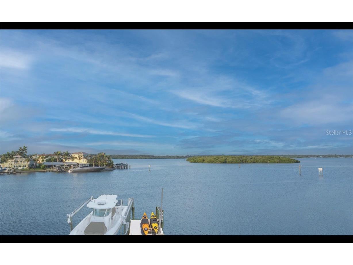 13105 Boca Ciega Avenue Madeira Beach FL 33708 TB8352981 image1