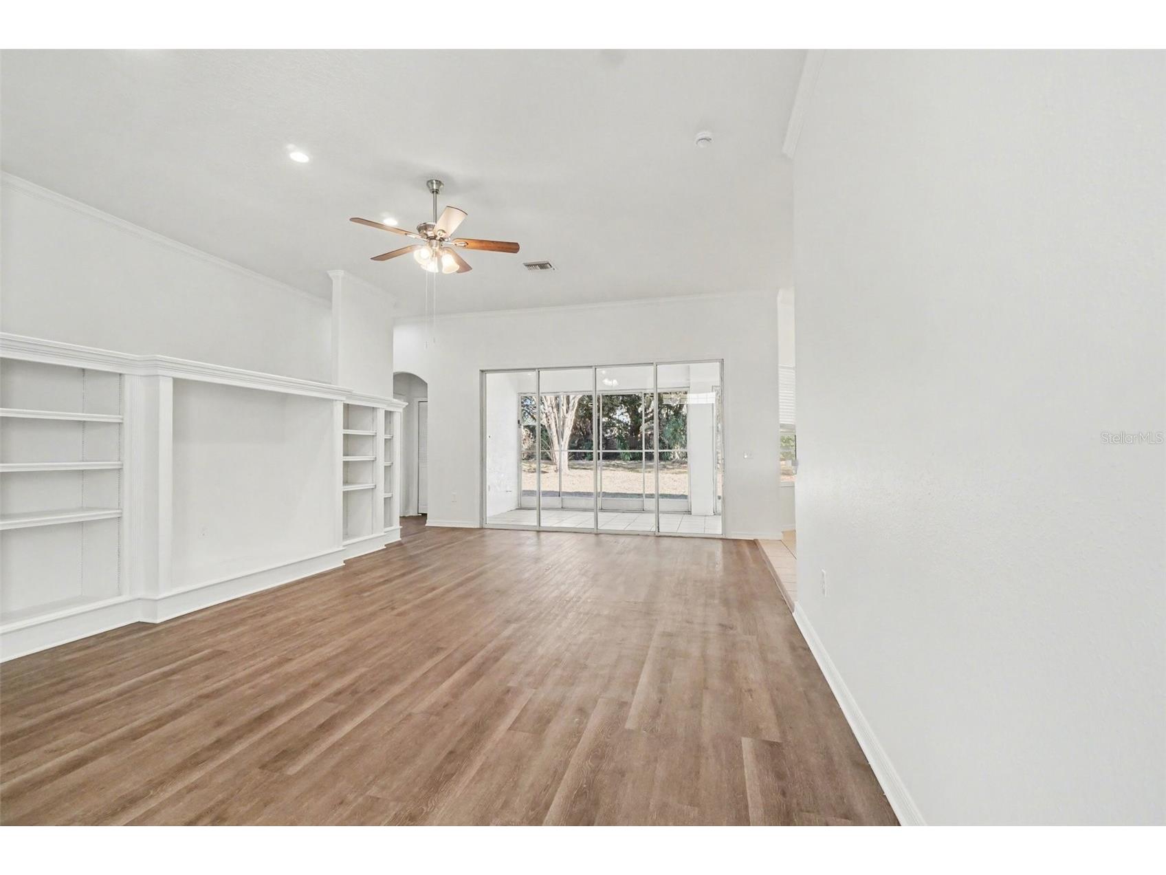 13107 Glenview Lane Grand Island FL 32735 O6381605 image5