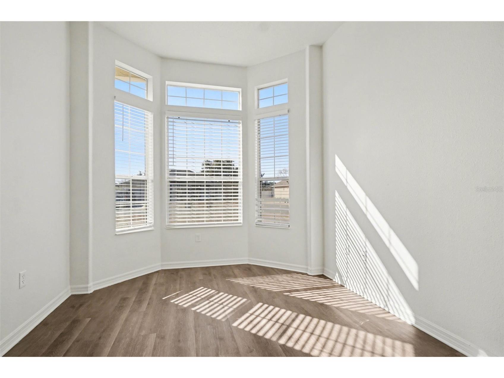 13107 Glenview Lane Grand Island FL 32735 O6381605 image7