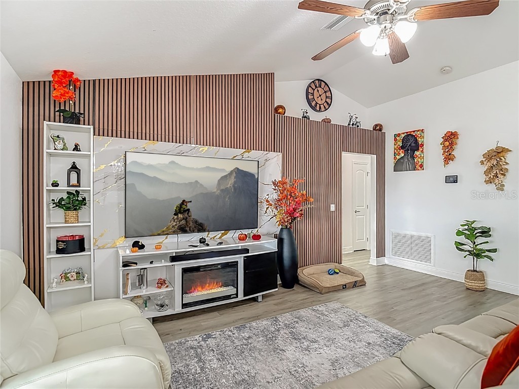 13108 Oneida Street Spring Hill FL 34609 W7880430 image10