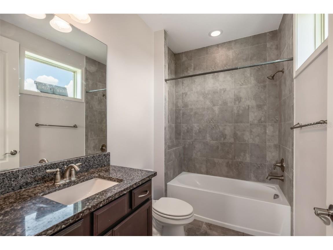 13109 Stanthorne Avenue Orlando FL 32832 O6338392 image46