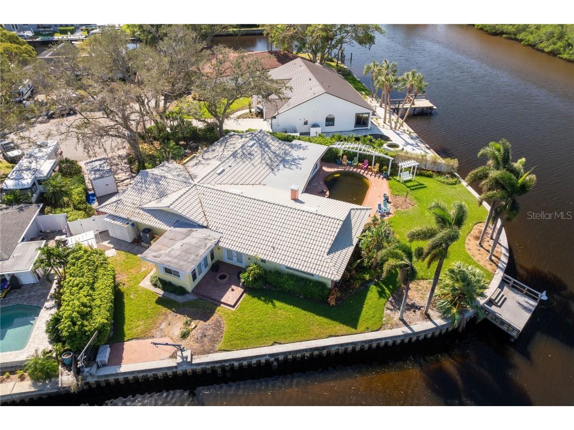 1311 48th Avenue NE Saint Petersburg FL 33703 TB8315477 image1