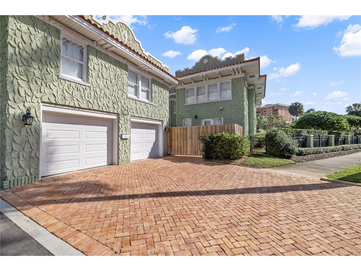 1311 Beach Drive NE Saint Petersburg FL 33701 TB8437792 image22