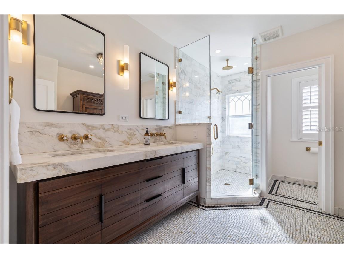 1311 Beach Drive NE Saint Petersburg FL 33701 TB8437792 image24