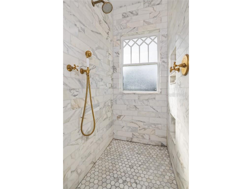 1311 Beach Drive NE Saint Petersburg FL 33701 TB8437792 image25