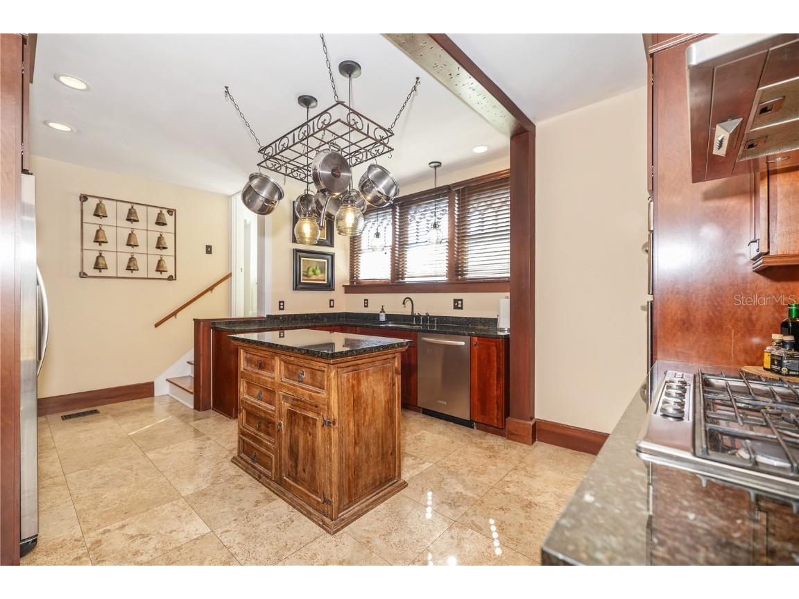 1311 Beach Drive NE Saint Petersburg FL 33701 TB8437792 image32