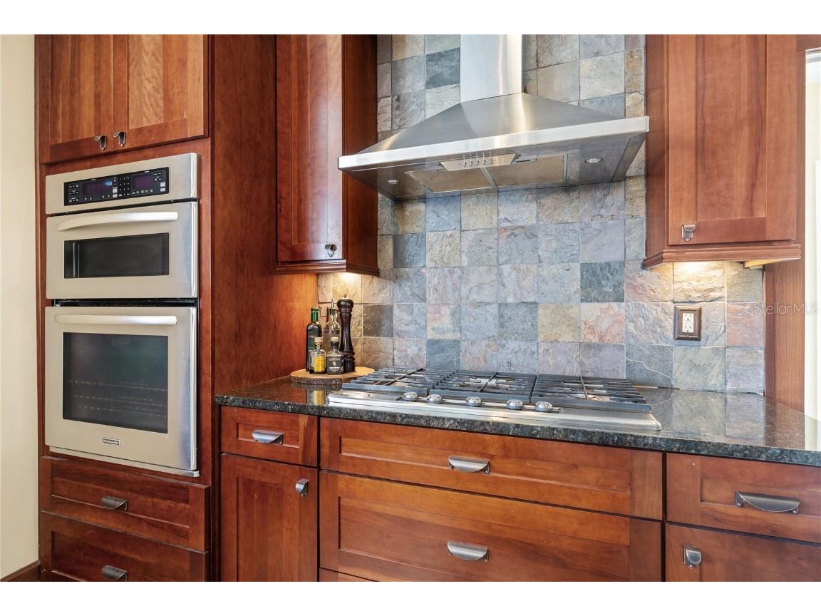 1311 Beach Drive NE Saint Petersburg FL 33701 TB8437792 image33