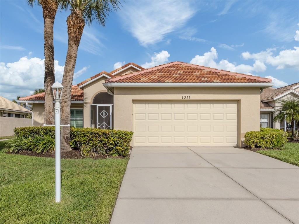 1311 Berkshire Court Venice FL 34292 N6141943 image1