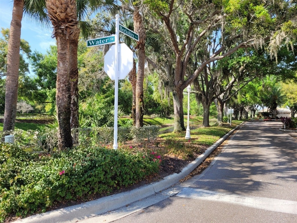 1311 Berkshire Court Venice FL 34292 N6141943 image28