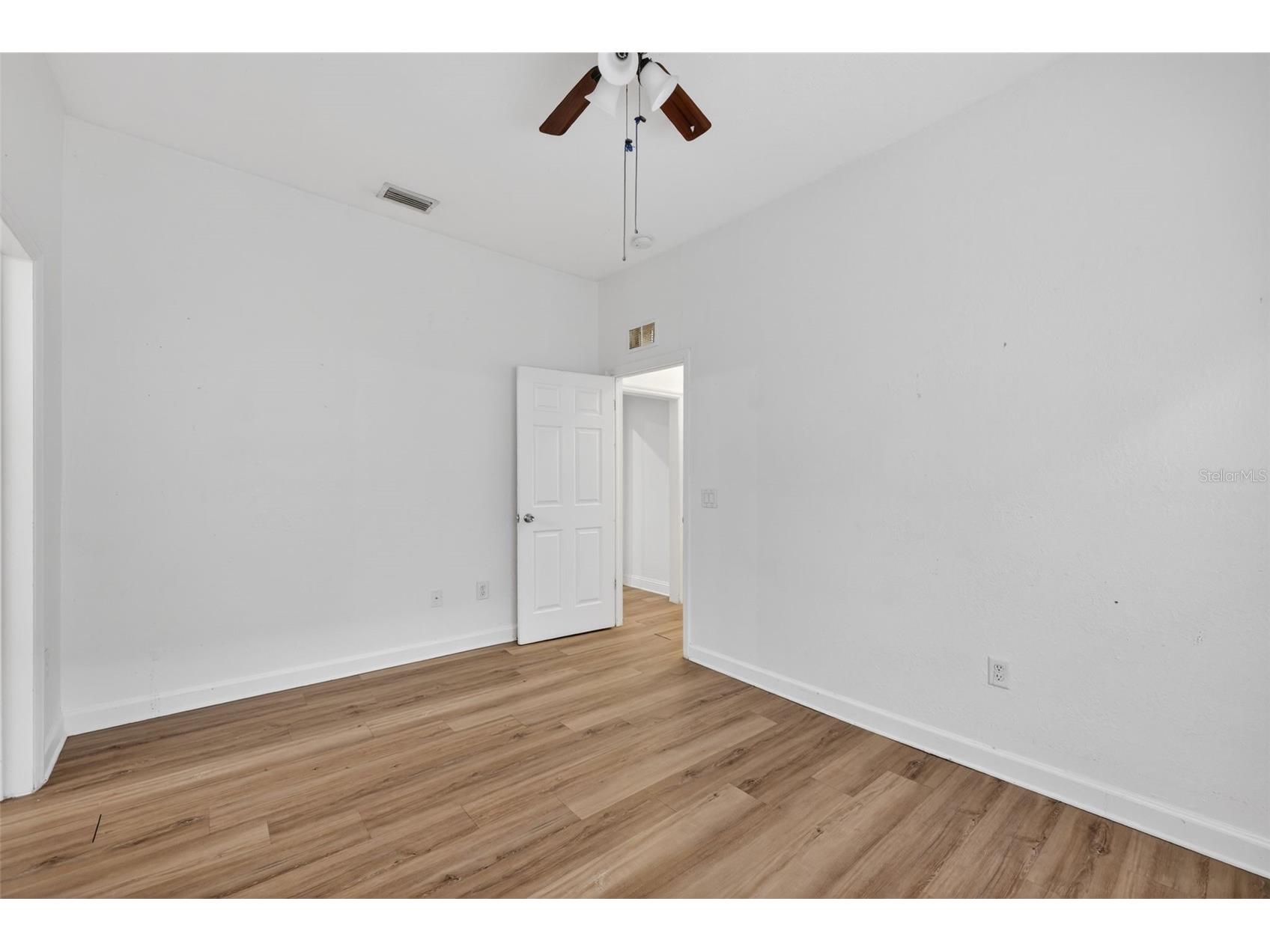 1311 E Caracas Street Tampa FL 33603 TB8471276 image20