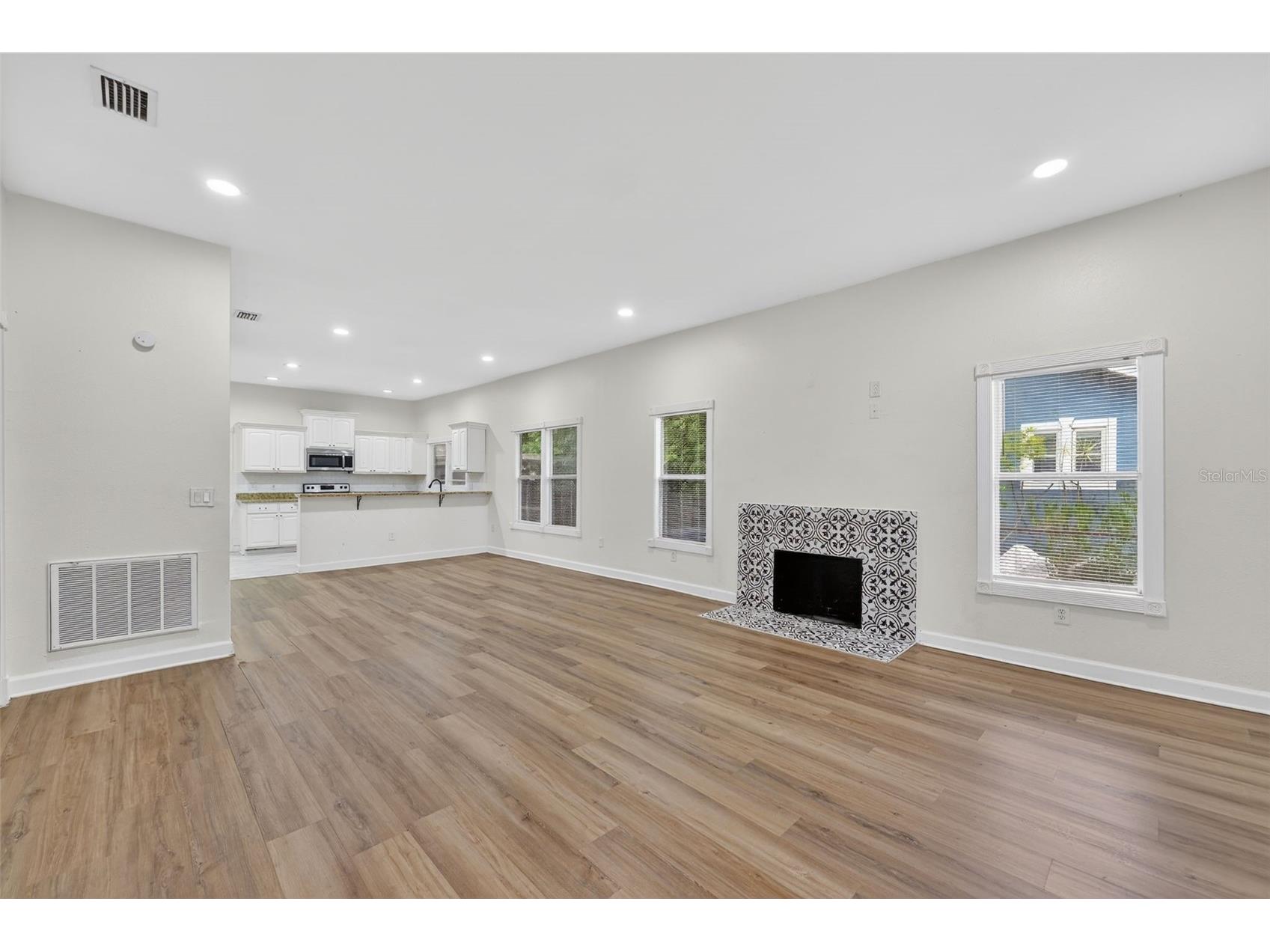 1311 E Caracas Street Tampa FL 33603 TB8471276 image5