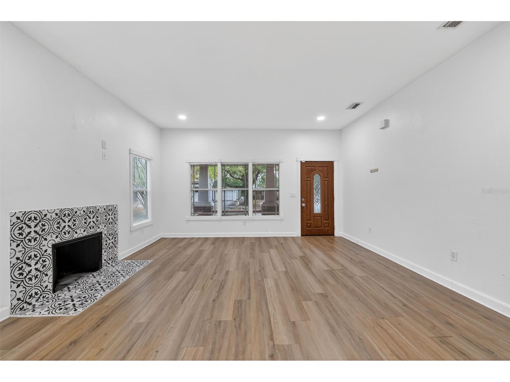 1311 E Caracas Street Tampa FL 33603 TB8471276 image7