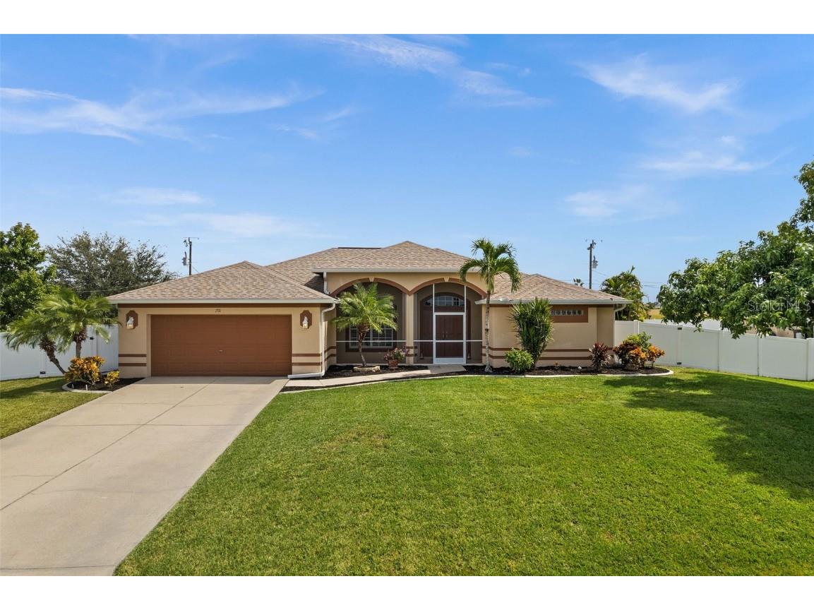1311 NE 2nd Place Cape Coral FL 33909 C7482515 image1