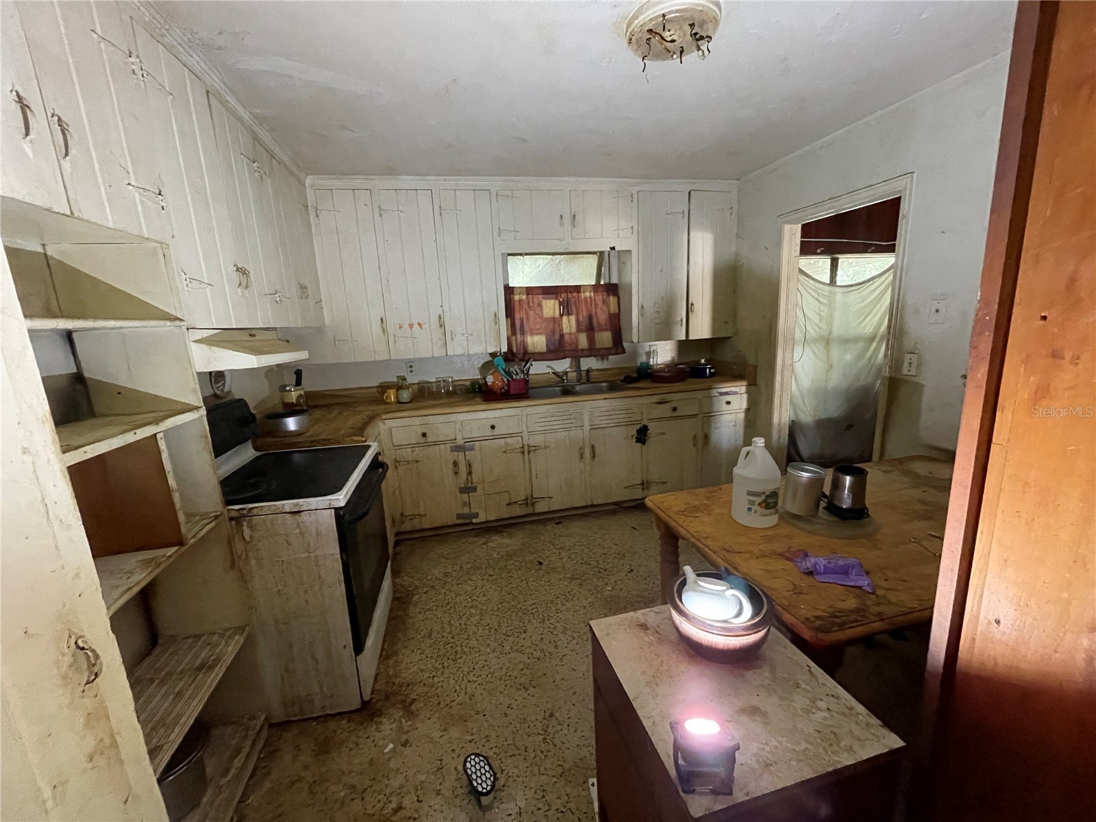 1311 S Brink Avenue Sarasota FL 34239 A4698328 image3