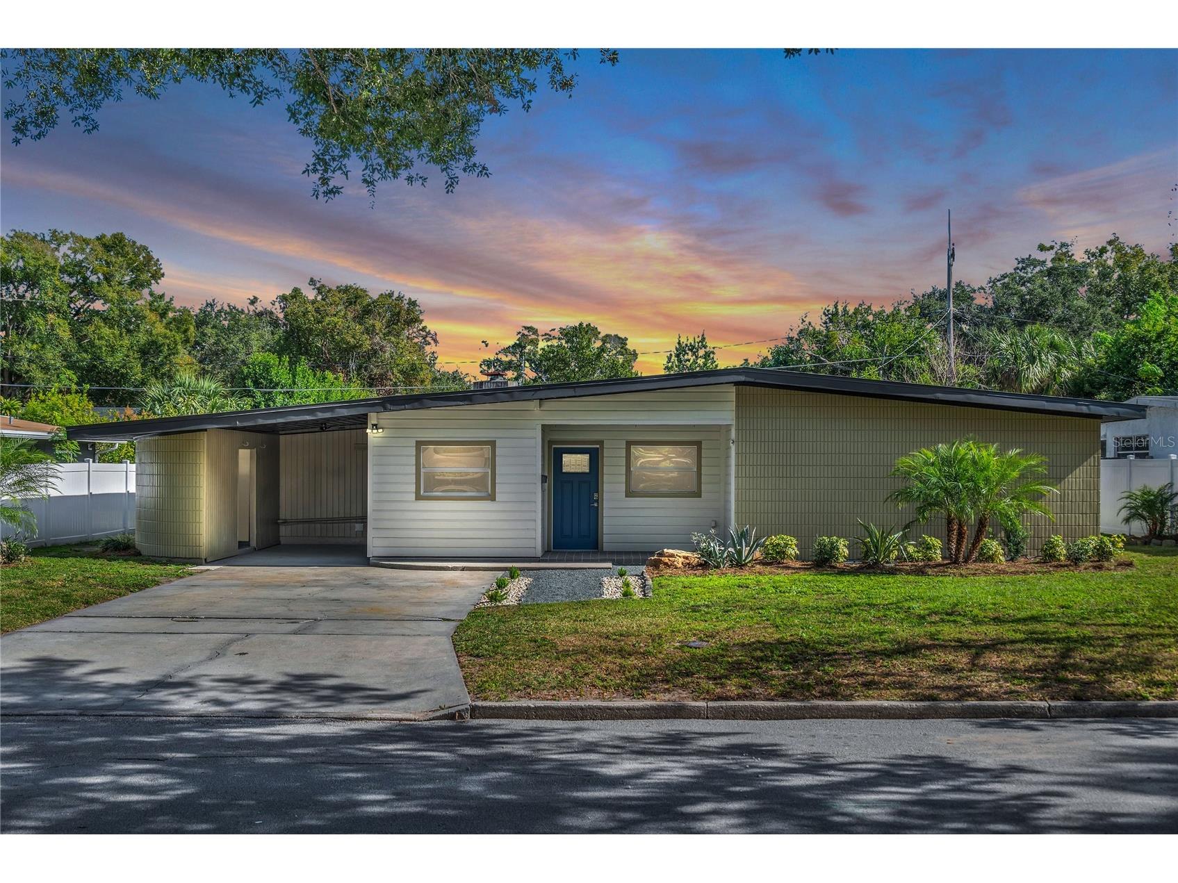 1311 Silverstone Avenue Orlando FL 32806 O6371705 image1