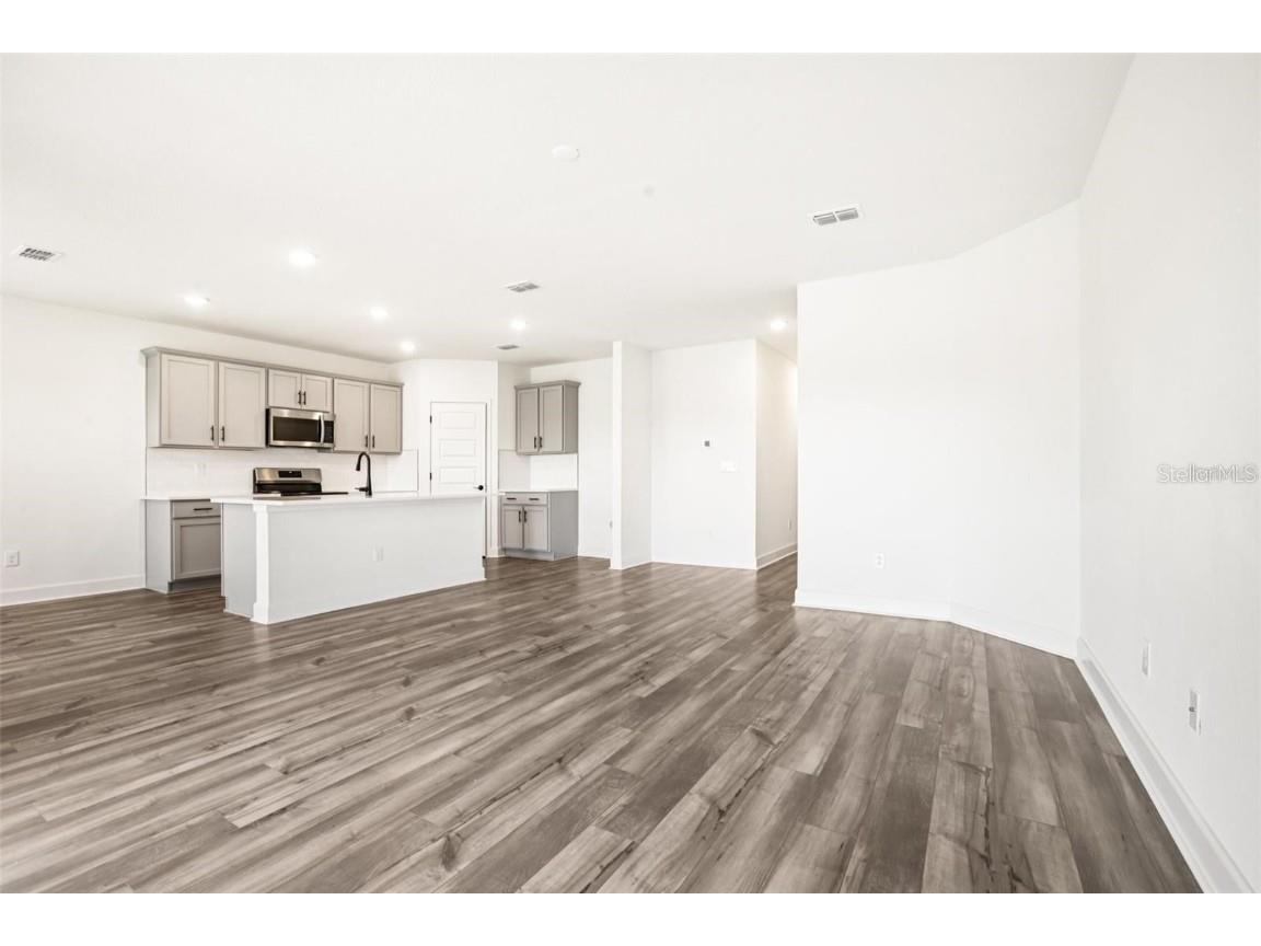 13112 Siam Drive Spring Hill FL 34609 W7880854 image6