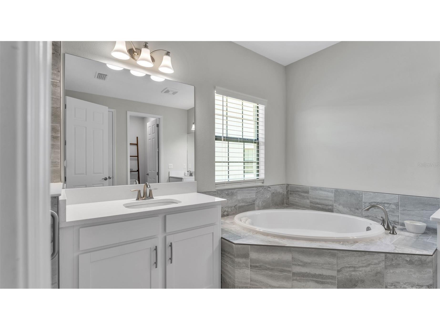 13112 Wellspring Drive Lithia FL 33547 L4961196 image41