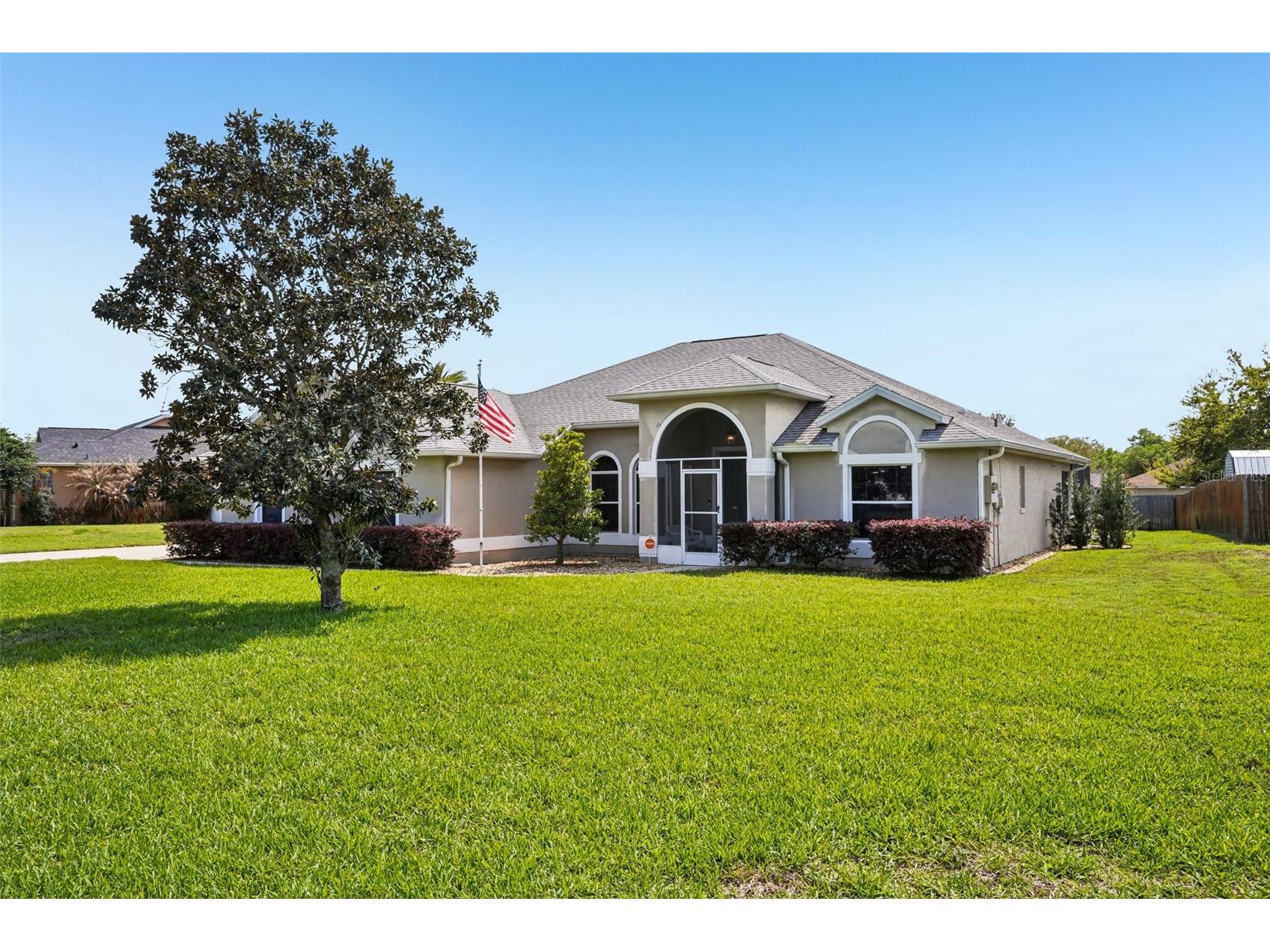 13116 Glenview Lane Grand Island FL 32735 G5109864 image2