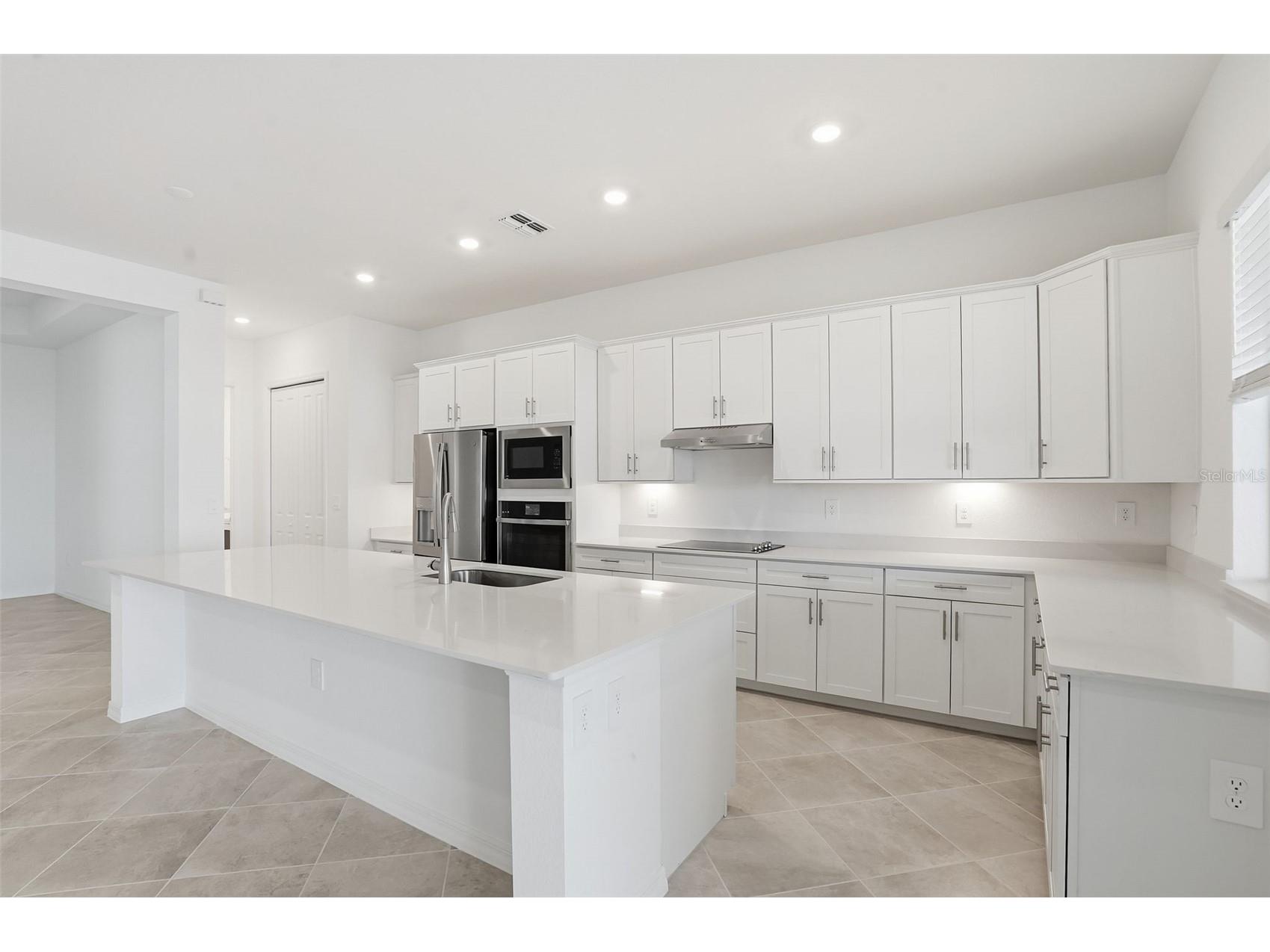 13116 Tulum Loop Venice FL 34293 TB8495272 image9