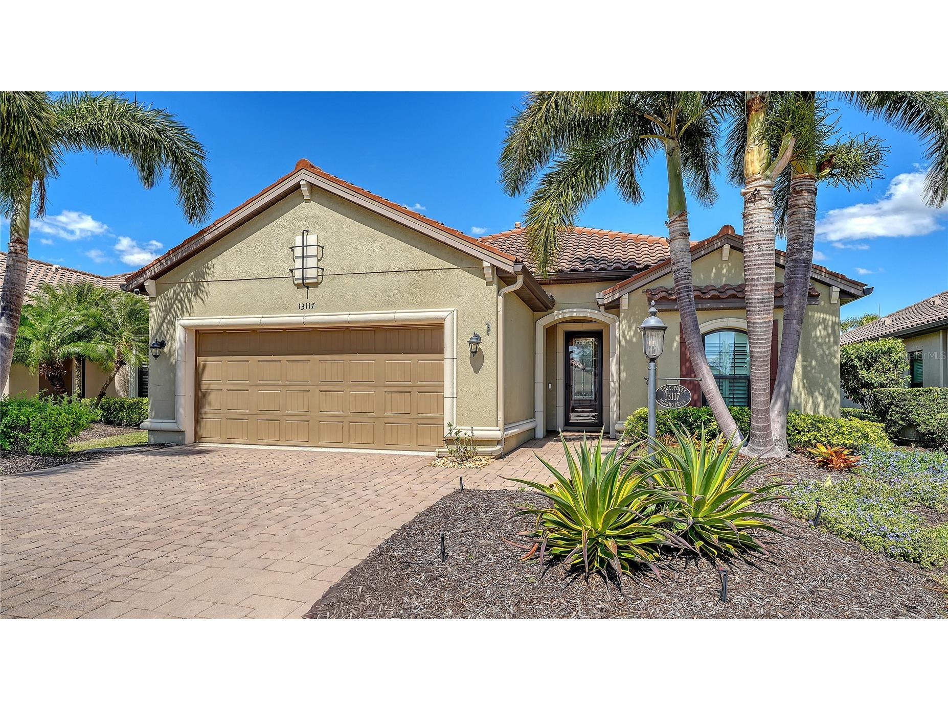 13117 Palermo Drive Bradenton FL 34211 A4686968 image1