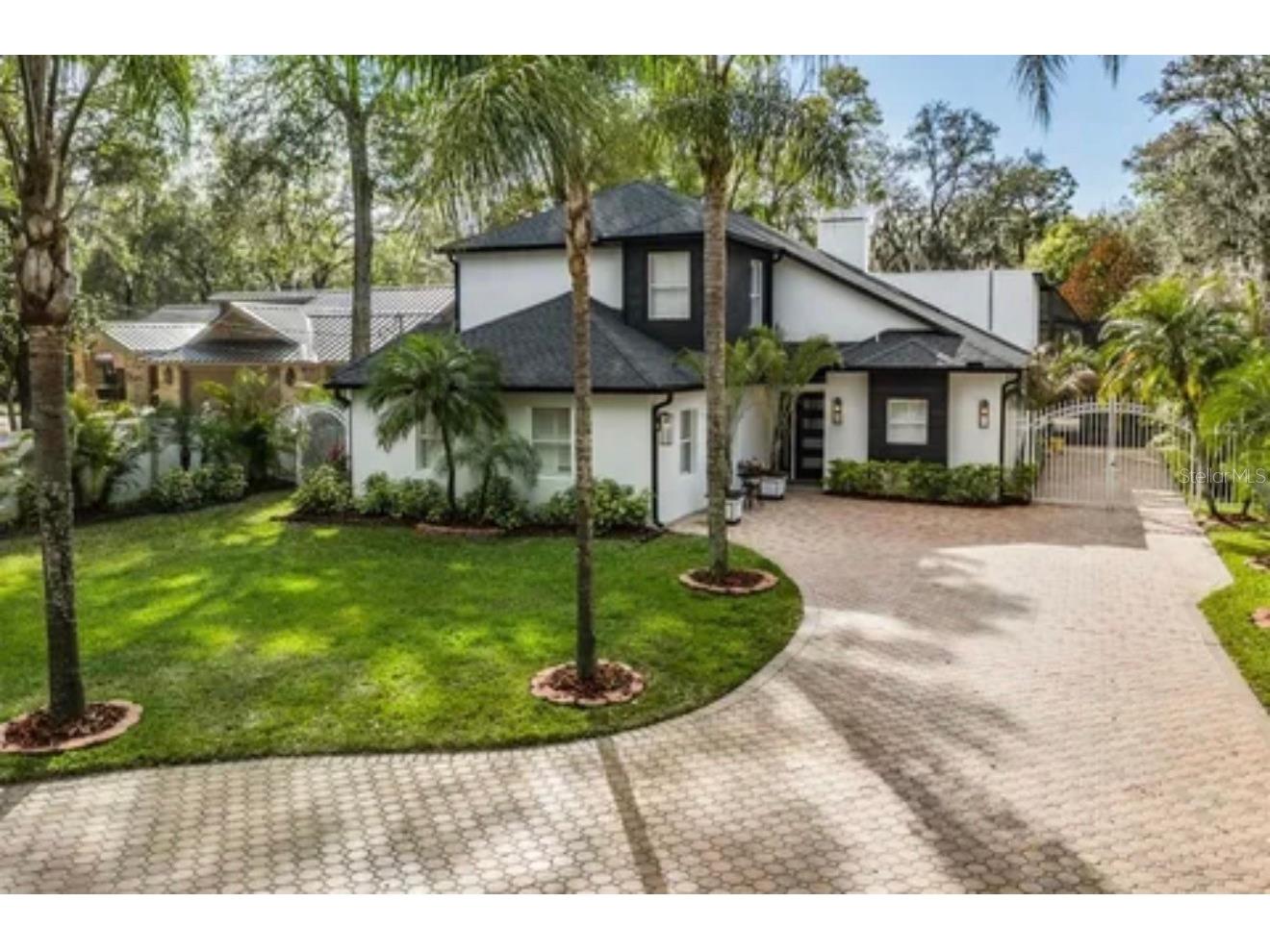 13118 N Boulevard Tampa FL 33612 TB8492211 image1