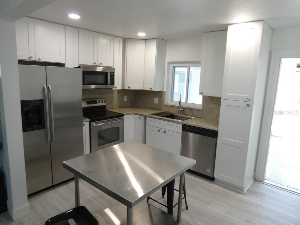 1312 57th Avenue N Saint Petersburg FL 33703 W7882891 image7