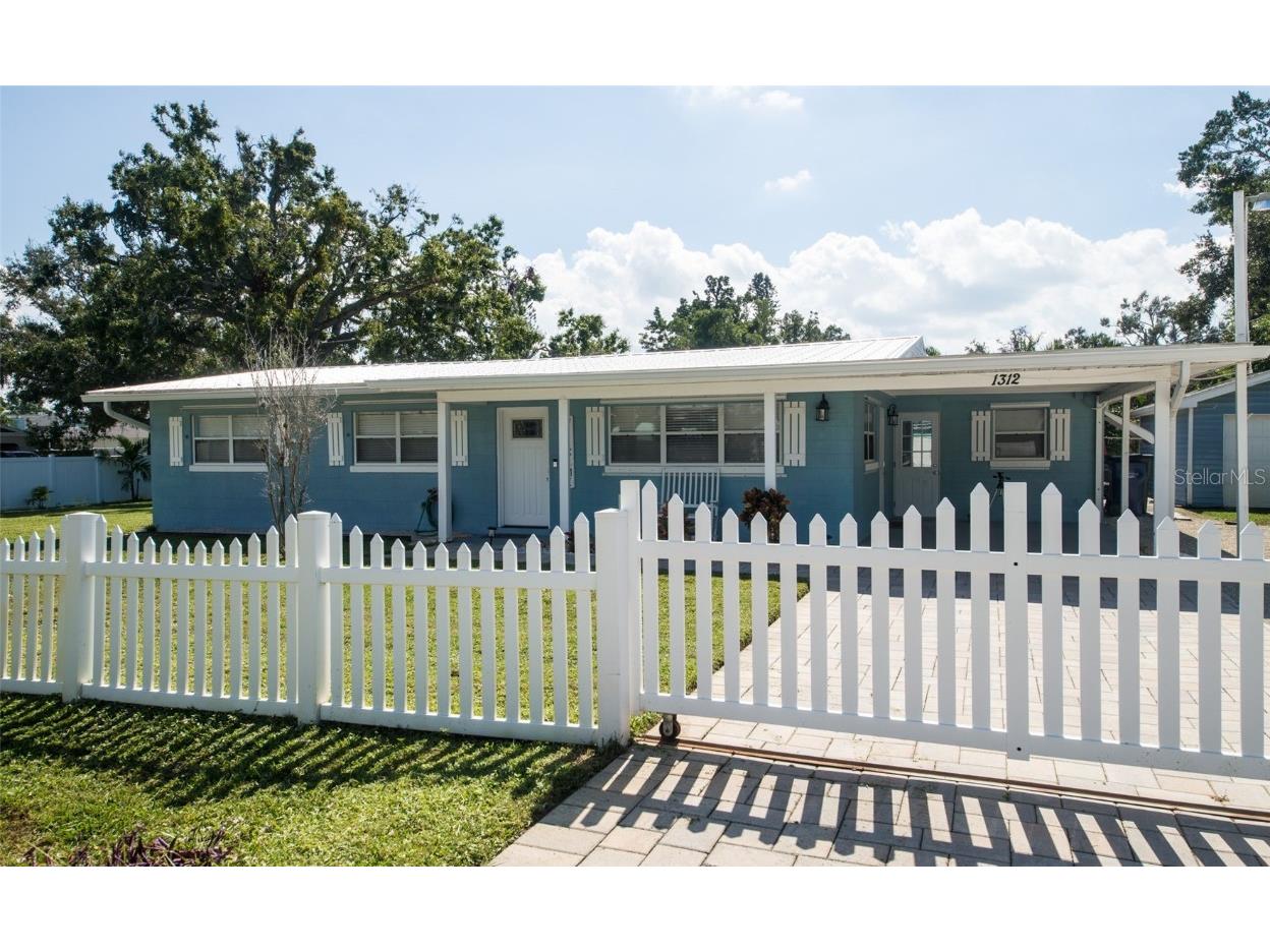 1312 66th Street NW Bradenton FL 34209 A4667831 image1