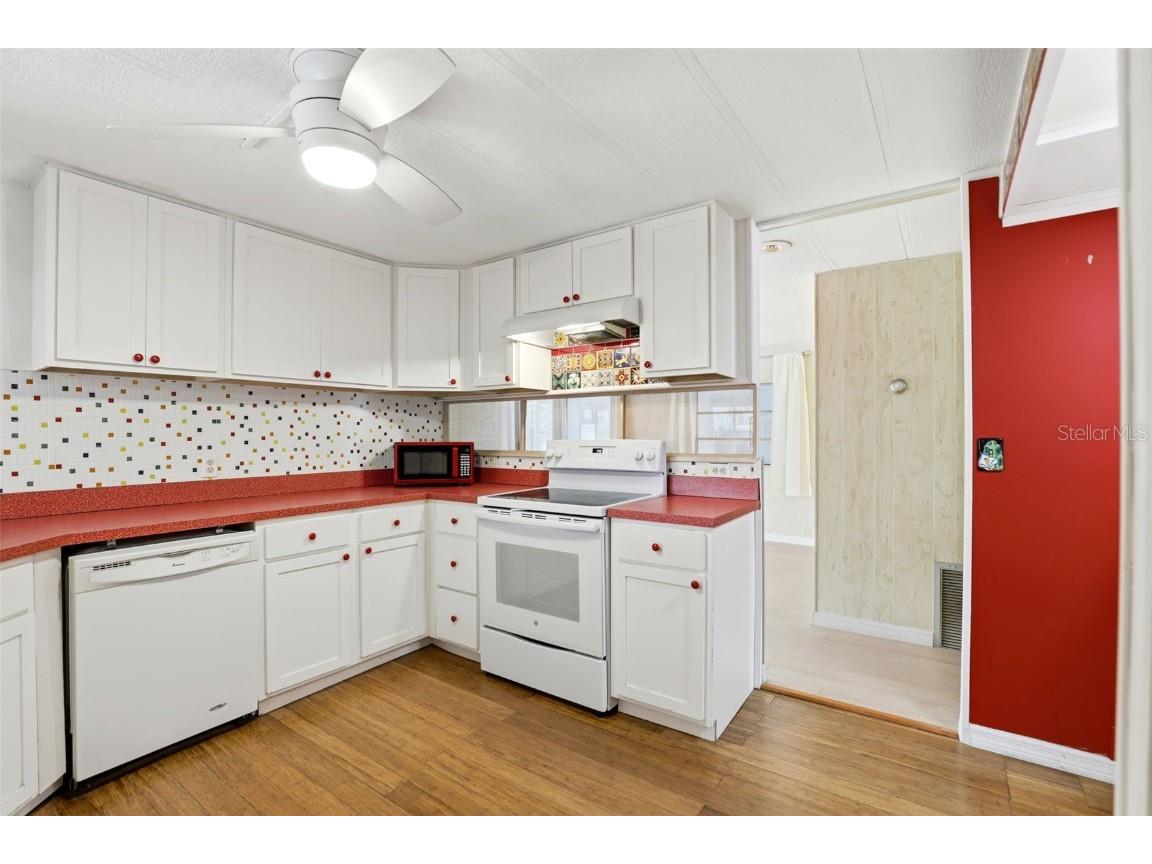 1312 Apache Circle Tavares FL 32778 O6363669 image14