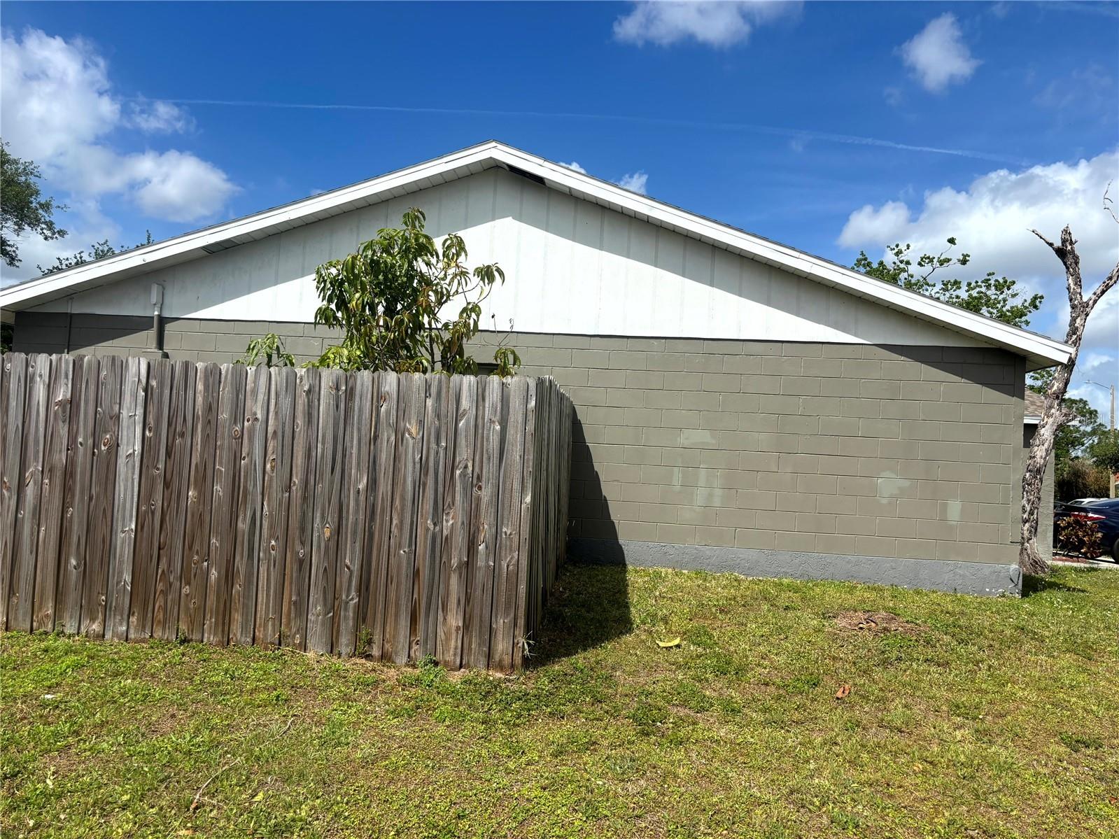 1312 Foxboro Dr. Brandon FL 33511 TB8367447 image12