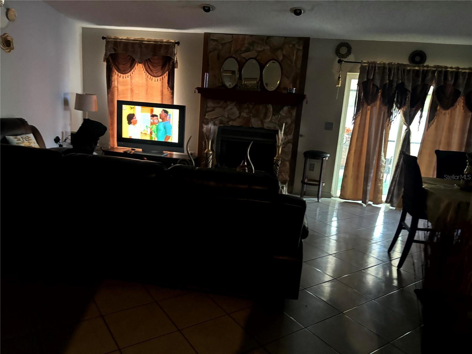 1312 Foxboro Dr. Brandon FL 33511 TB8367447 image4