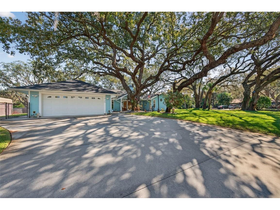 1312 Grove Avenue Tarpon Springs FL 34689 TB8448904 image1