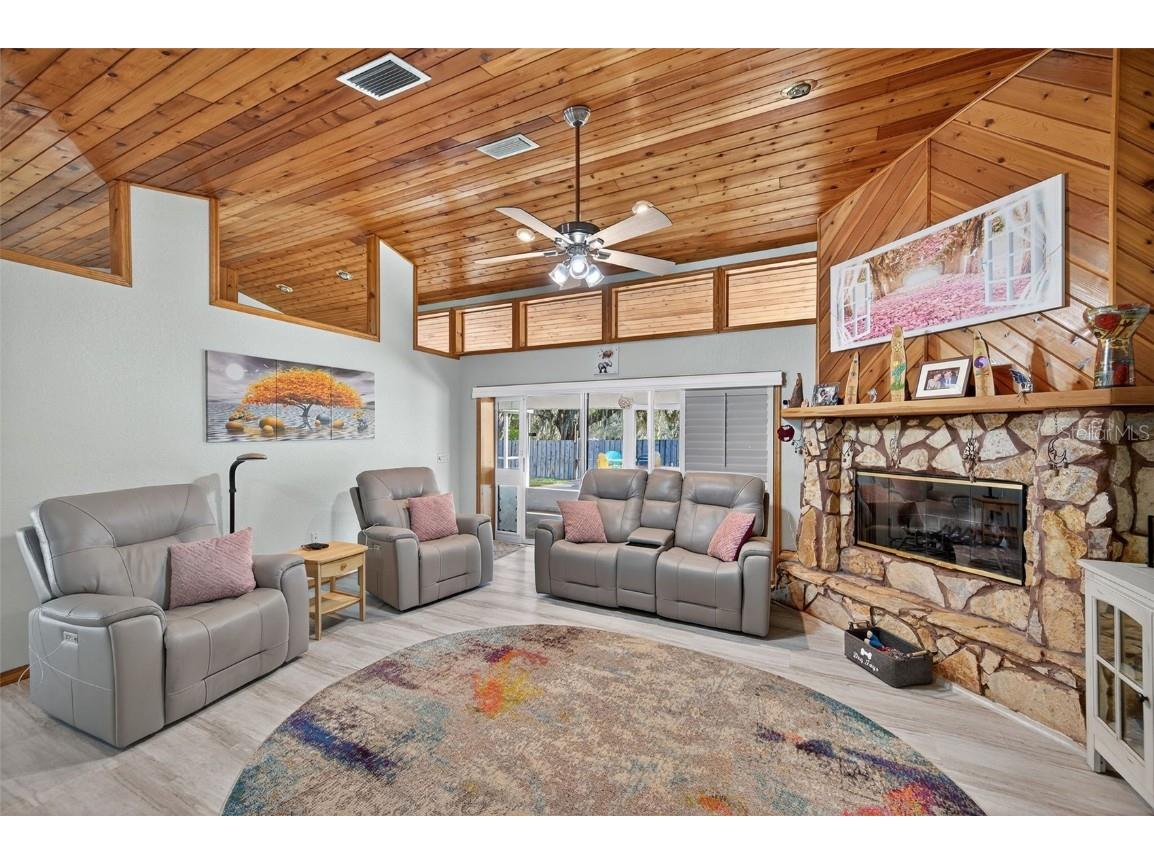 1312 Grove Avenue Tarpon Springs FL 34689 TB8448904 image10