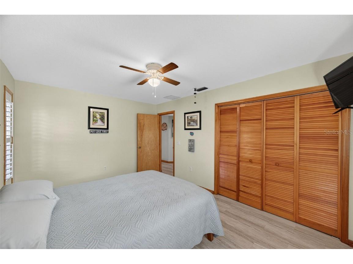 1312 Grove Avenue Tarpon Springs FL 34689 TB8448904 image28