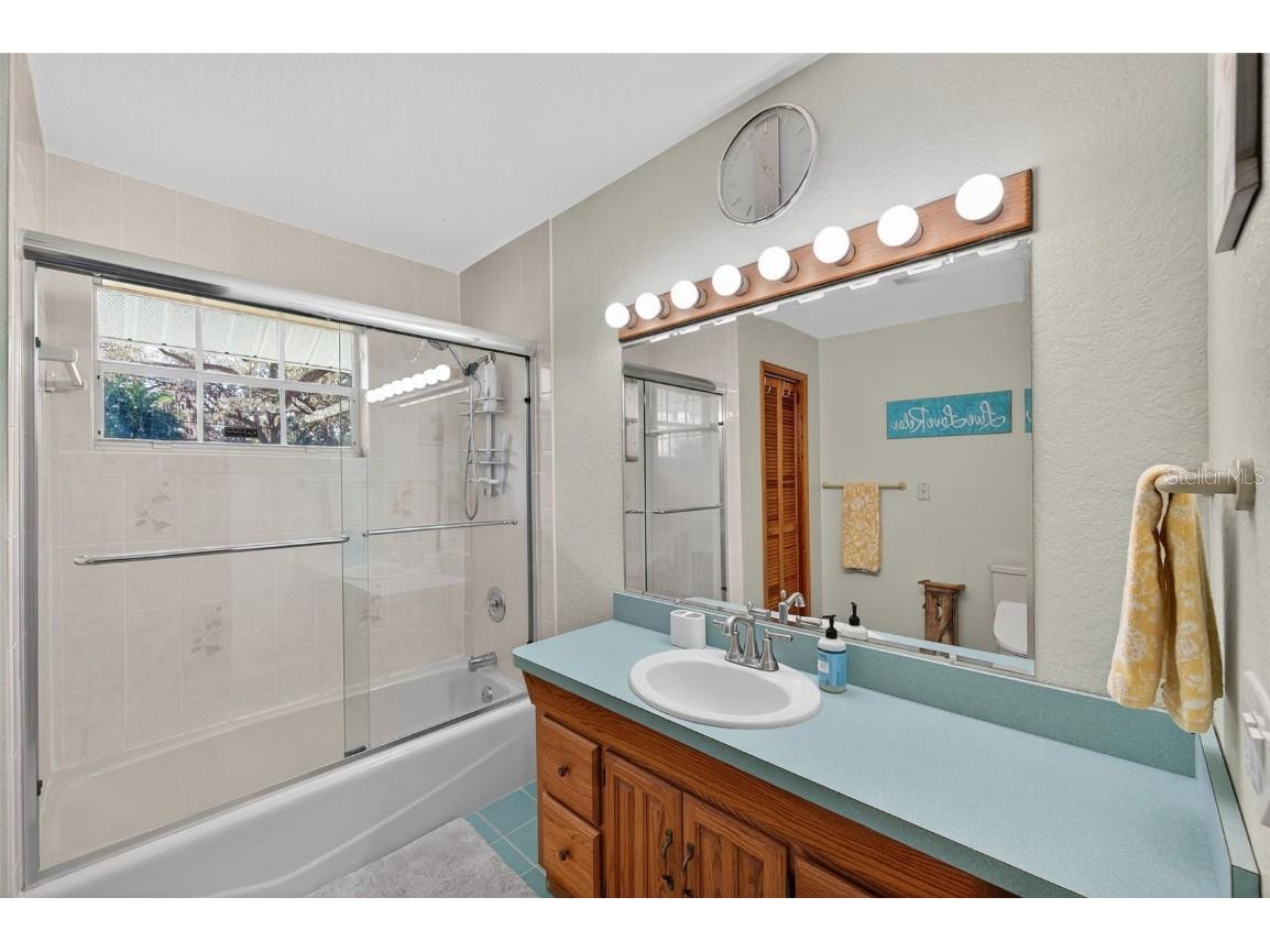 1312 Grove Avenue Tarpon Springs FL 34689 TB8448904 image32