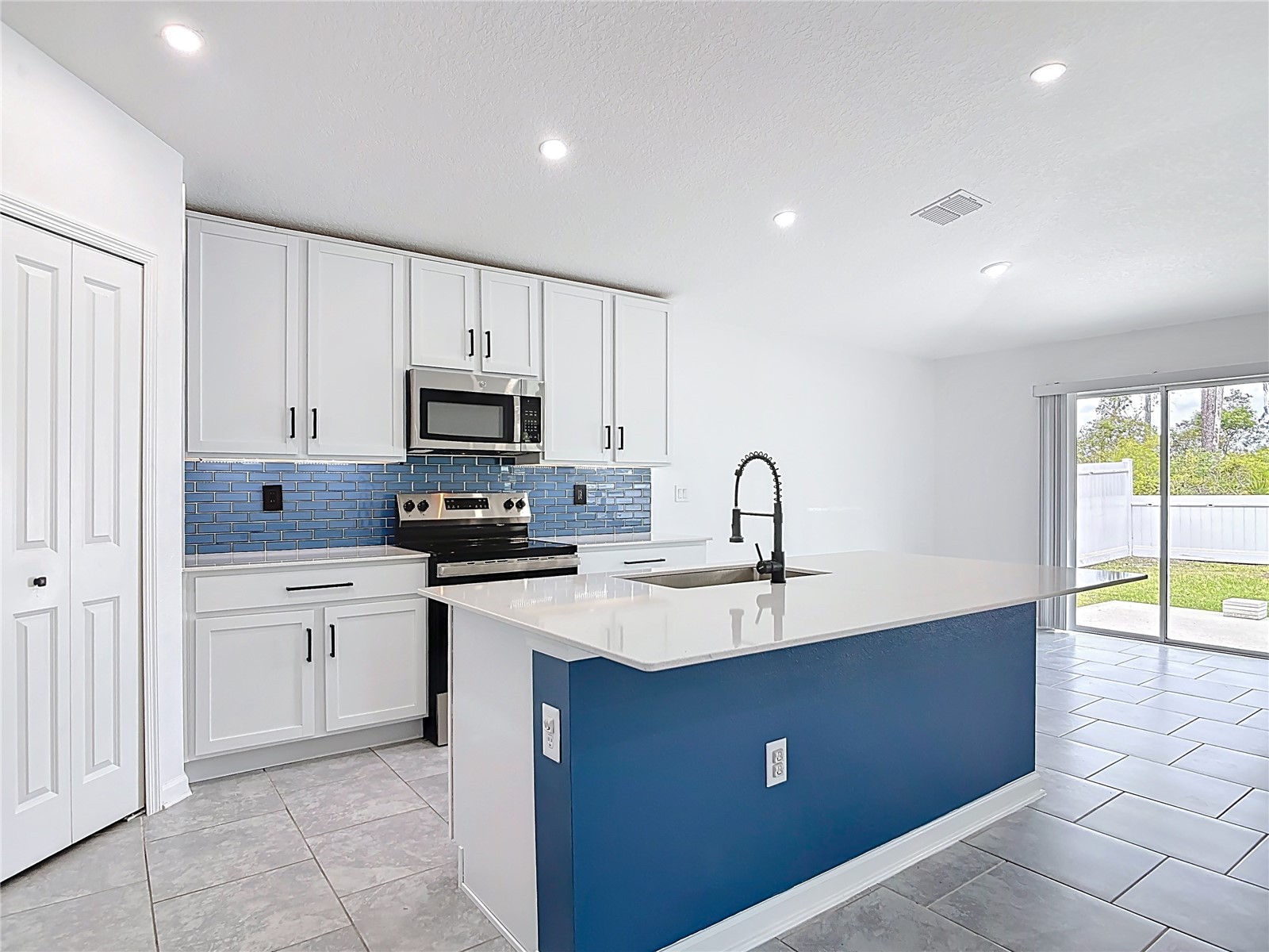 1312 Peach Creek Drive Osteen FL 32764 O6395974 image8