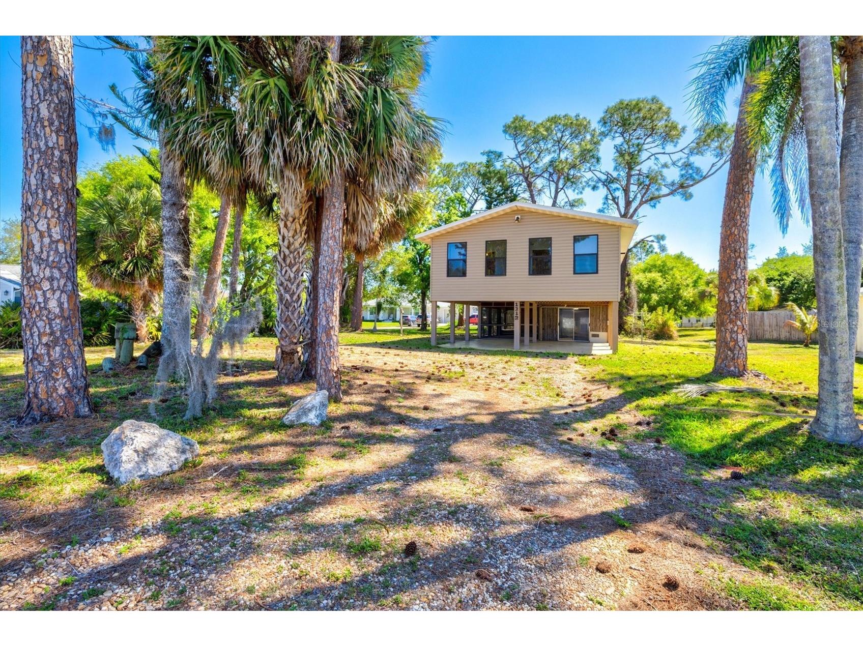 1312 Twin Lakes Avenue Nokomis FL 34275 N6143374 image1