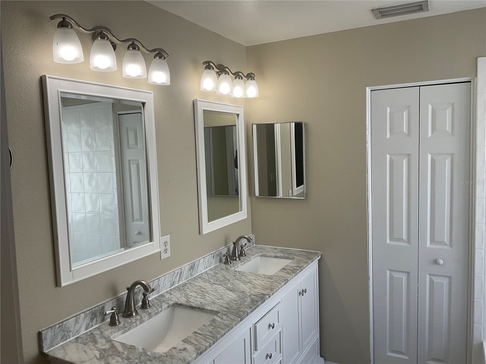 13120 Fennway Ridge Drive Riverview FL 33579 TB8475157 image21