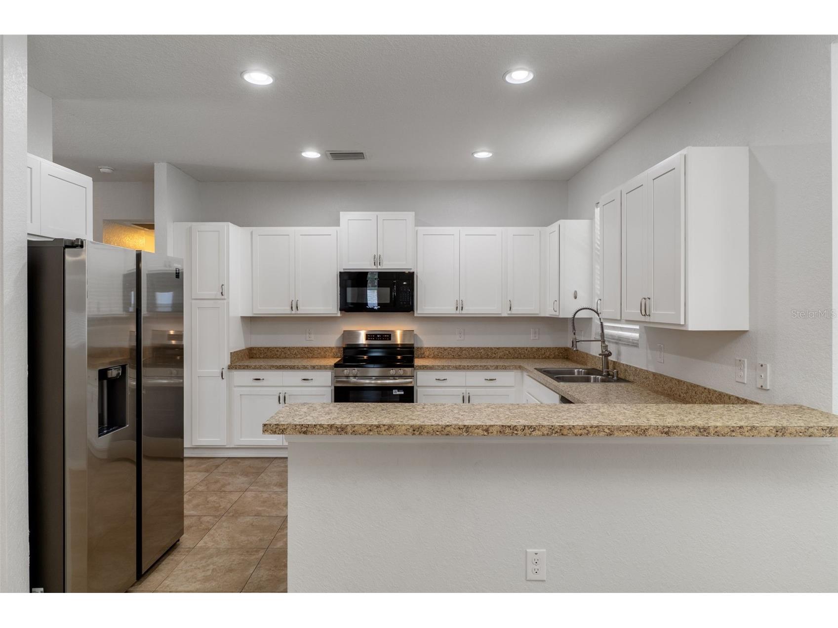 13124 Snowy Plover Avenue Weeki Wachee FL 34614 TB8465862 image8