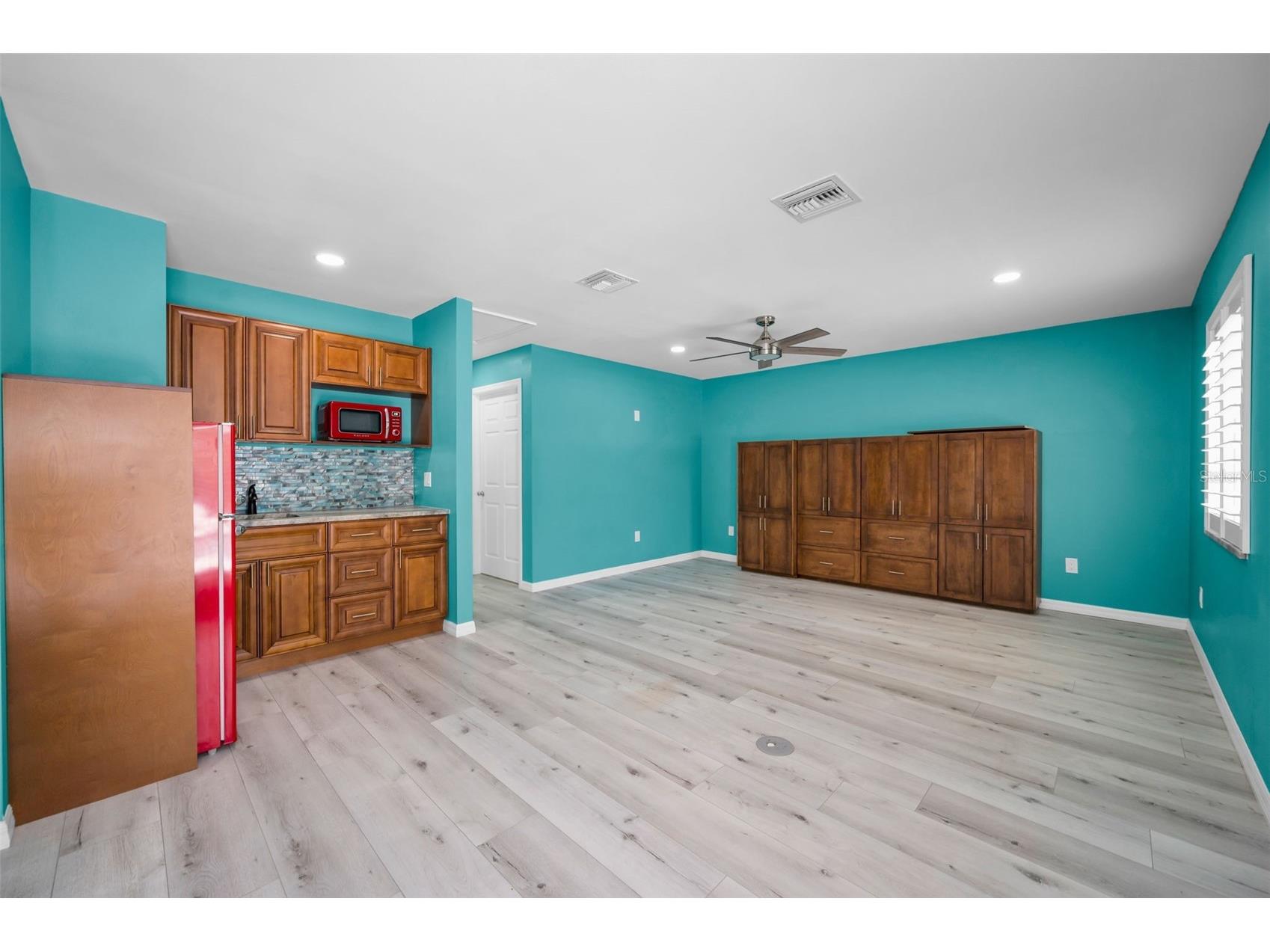 13125 Cimarron Circle N Largo FL 33774 TB8517269 image28