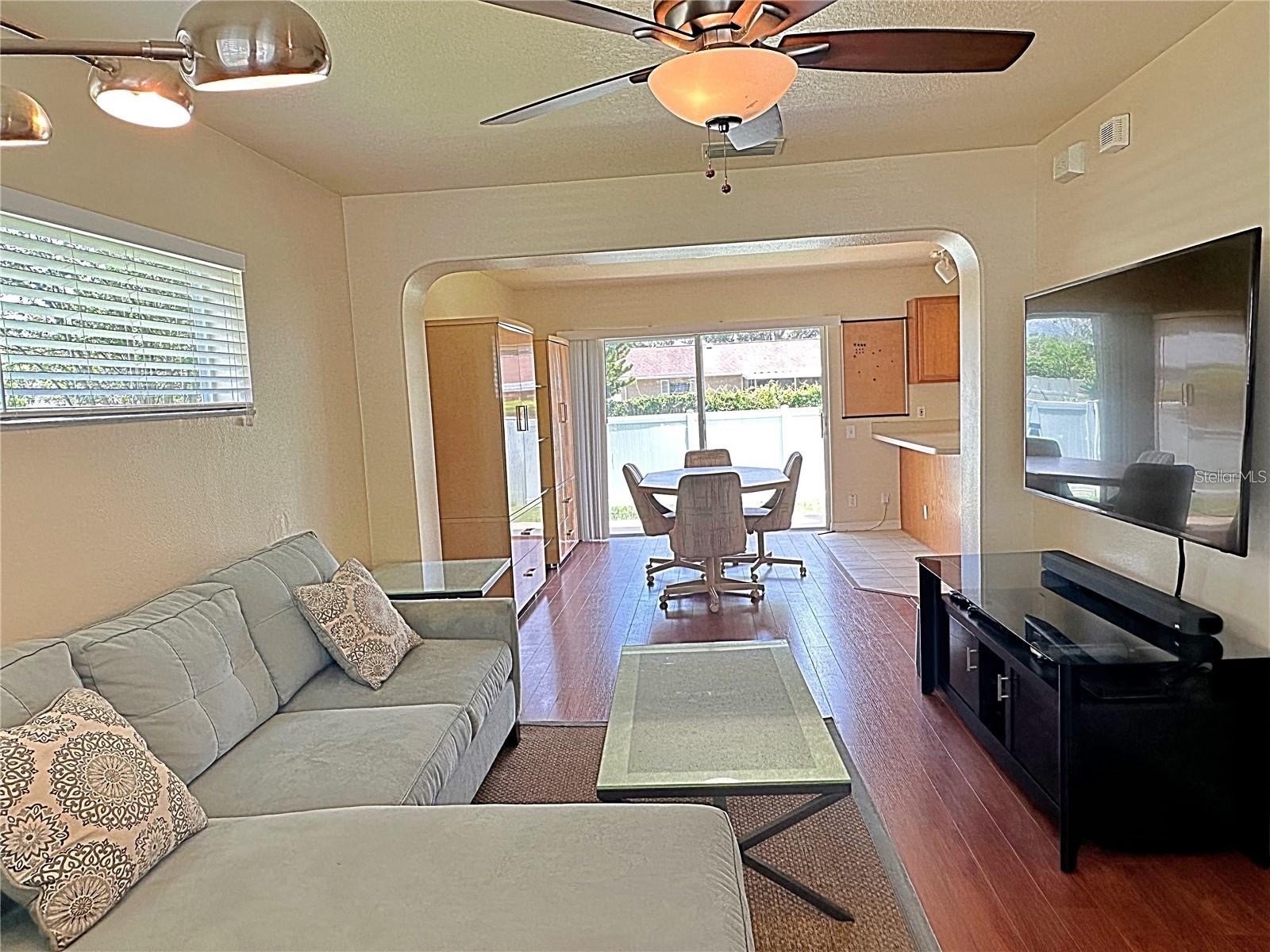 13129 Thoroughbred Loop Largo FL 33773 TB8528842 image4
