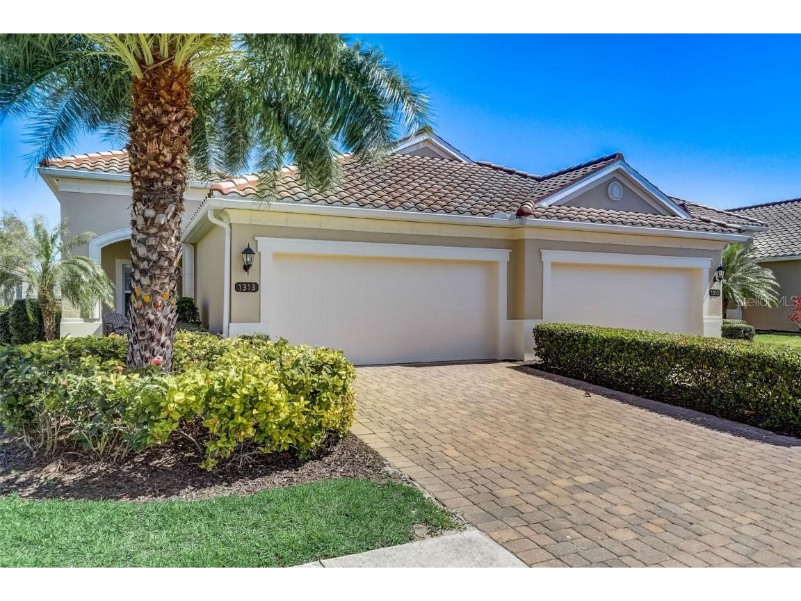 1313 Calle Grand Street Bradenton FL 34209 A4600864 image1