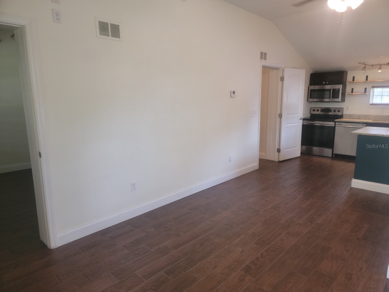 1313 Canton Street Orlando FL 32803 O6397386 image4