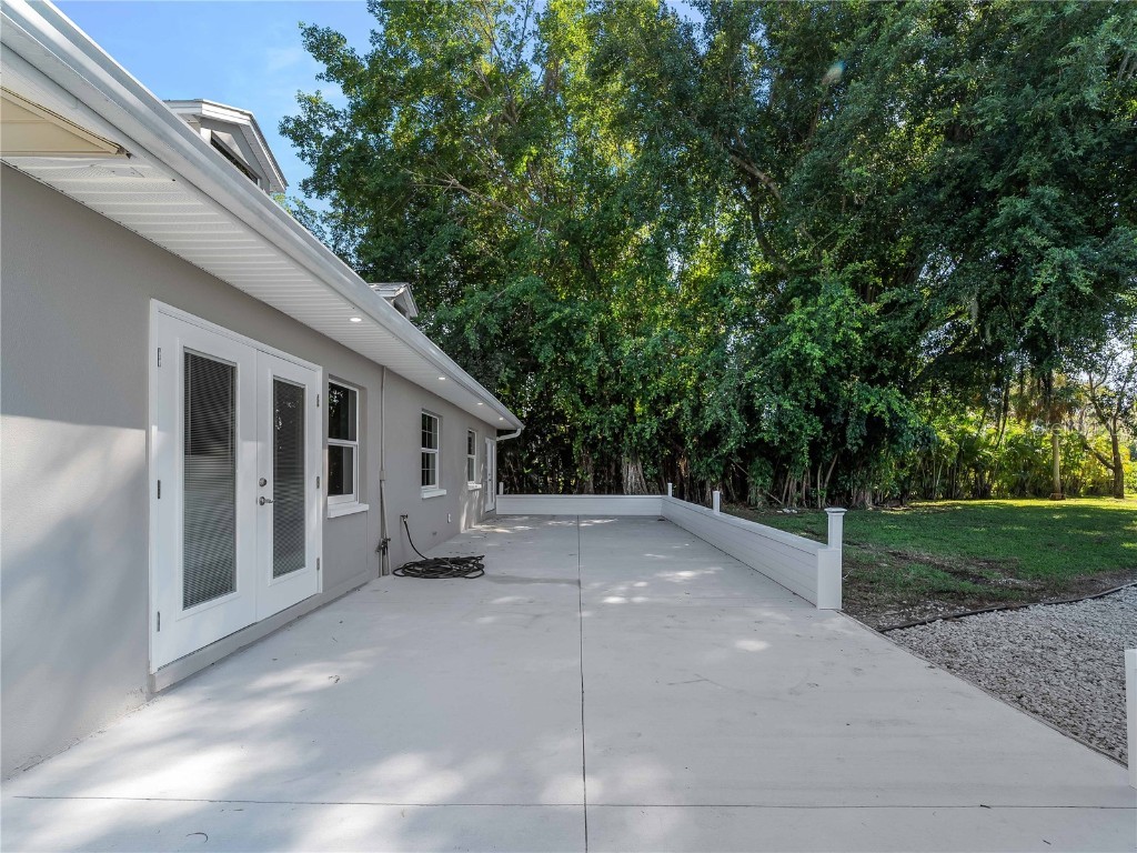 1313 Driftwood Drive North Fort Myers FL 33903 - CALOOSAHATCHEE RIVER C7516765 image42