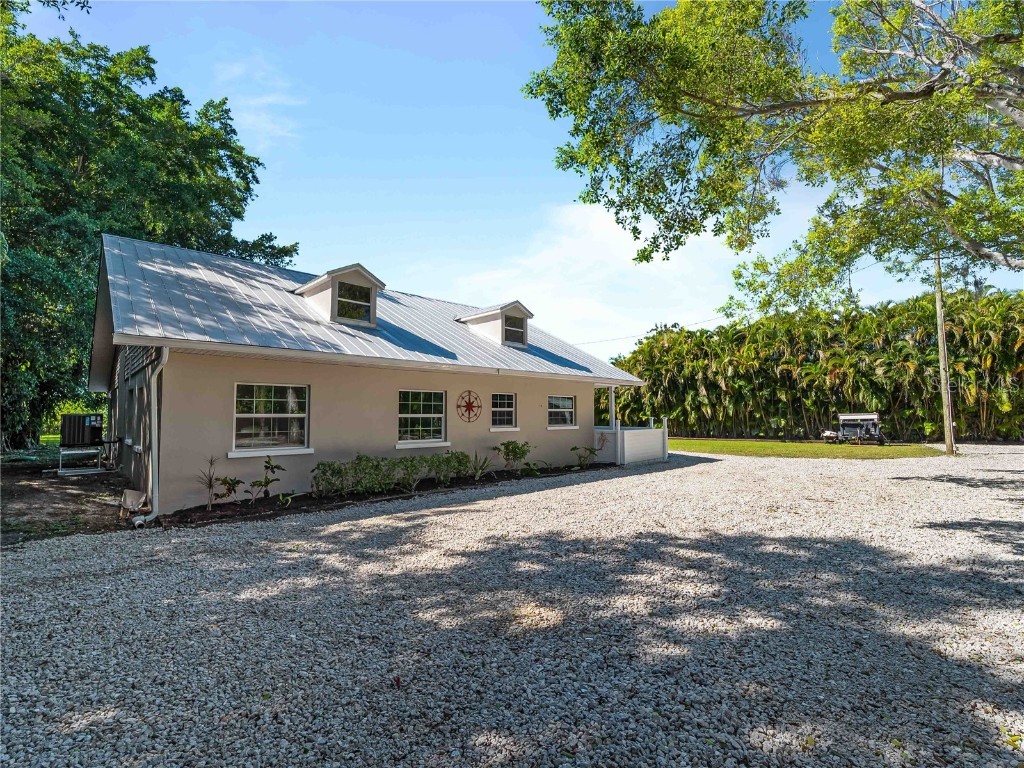 1313 Driftwood Drive North Fort Myers FL 33903 - CALOOSAHATCHEE RIVER C7516765 image47